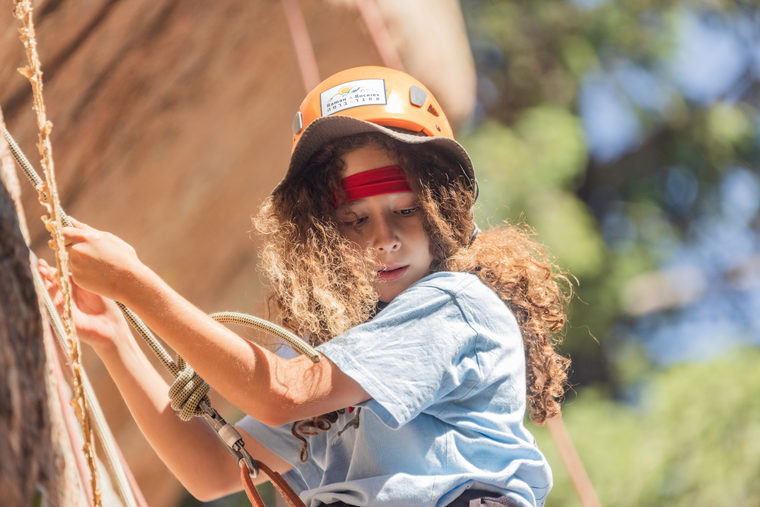 Climbing, frame R015