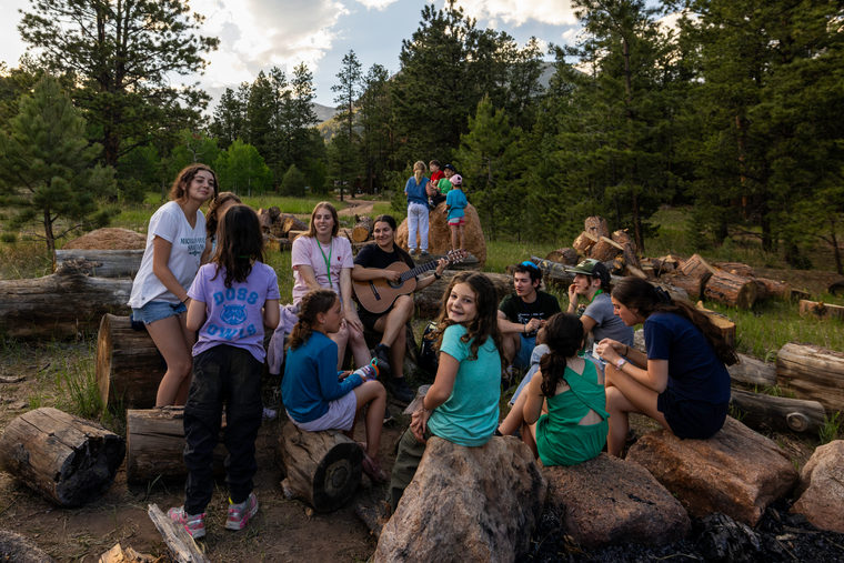 Campfire, frame R038
